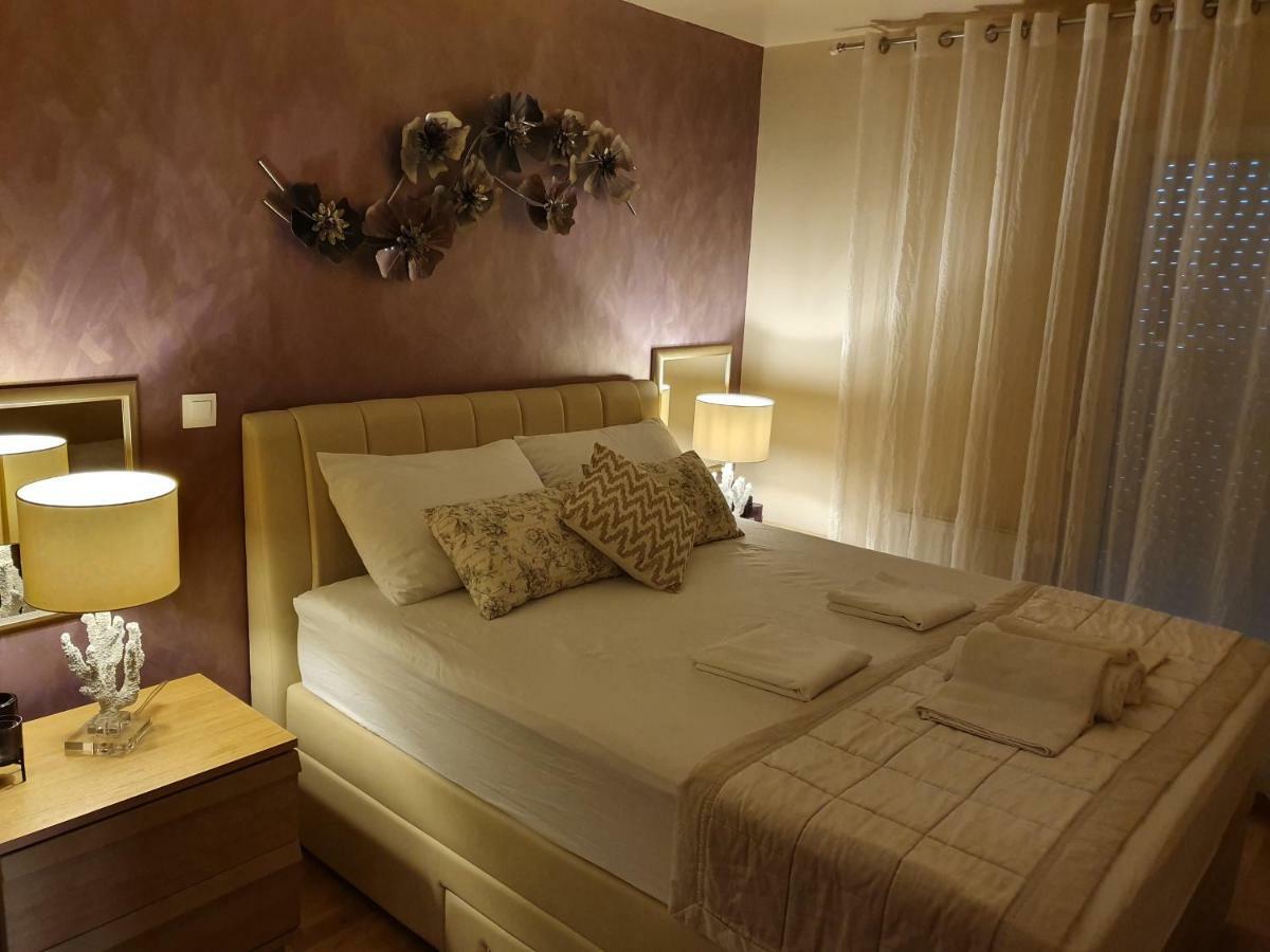 "Monte Paradiso" - Marine And Sea View, Free Parking Пула Экстерьер фото